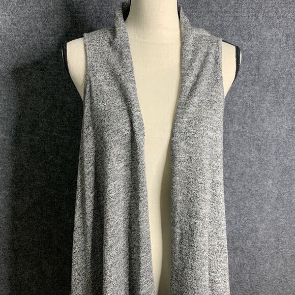 Chelsea & Theodore Open Sweater Vest Grey White Mark Bottom Fringe Side Pockeeds - Picture 2 of 12